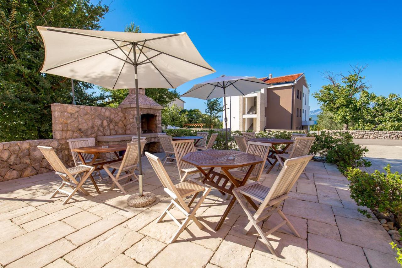 Villa Romana And Tea Šilo Exteriör bild