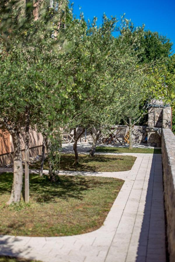 Villa Romana And Tea Šilo Exteriör bild